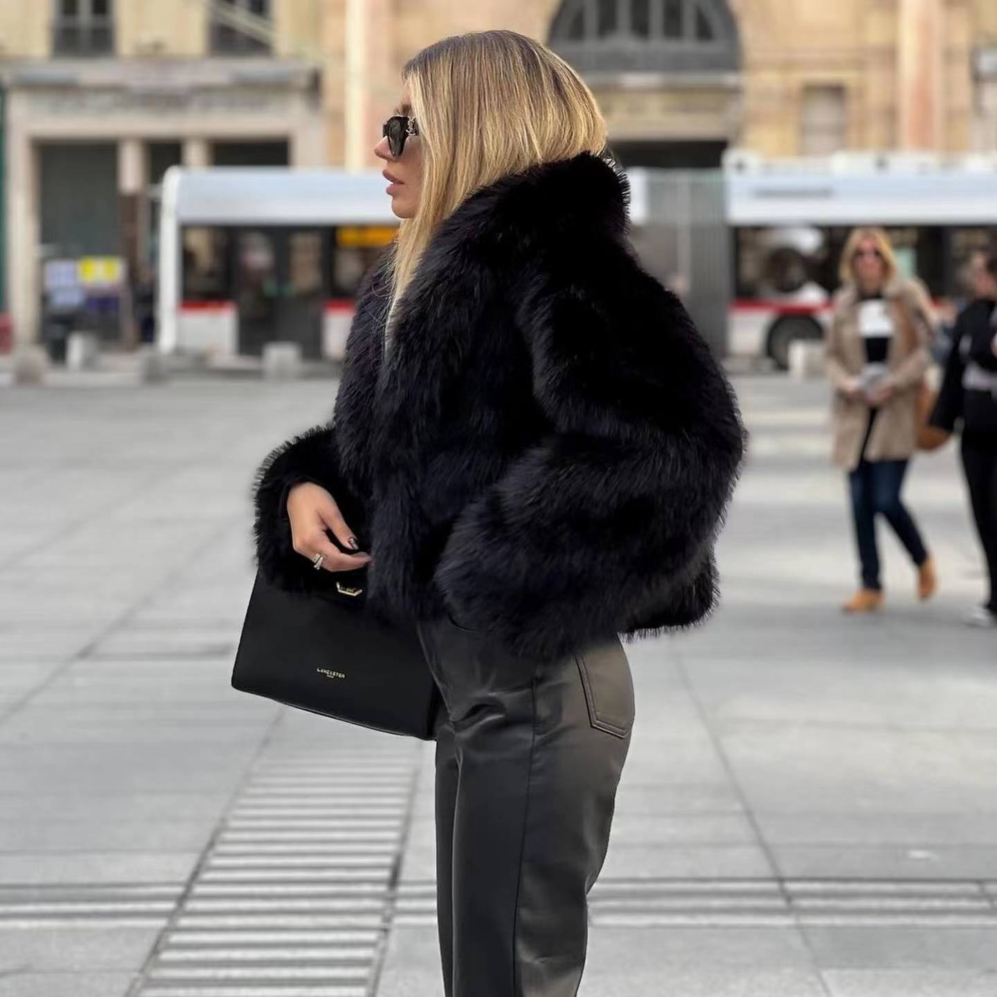 Océane | Manteau court en fausse fourrure moelleuse