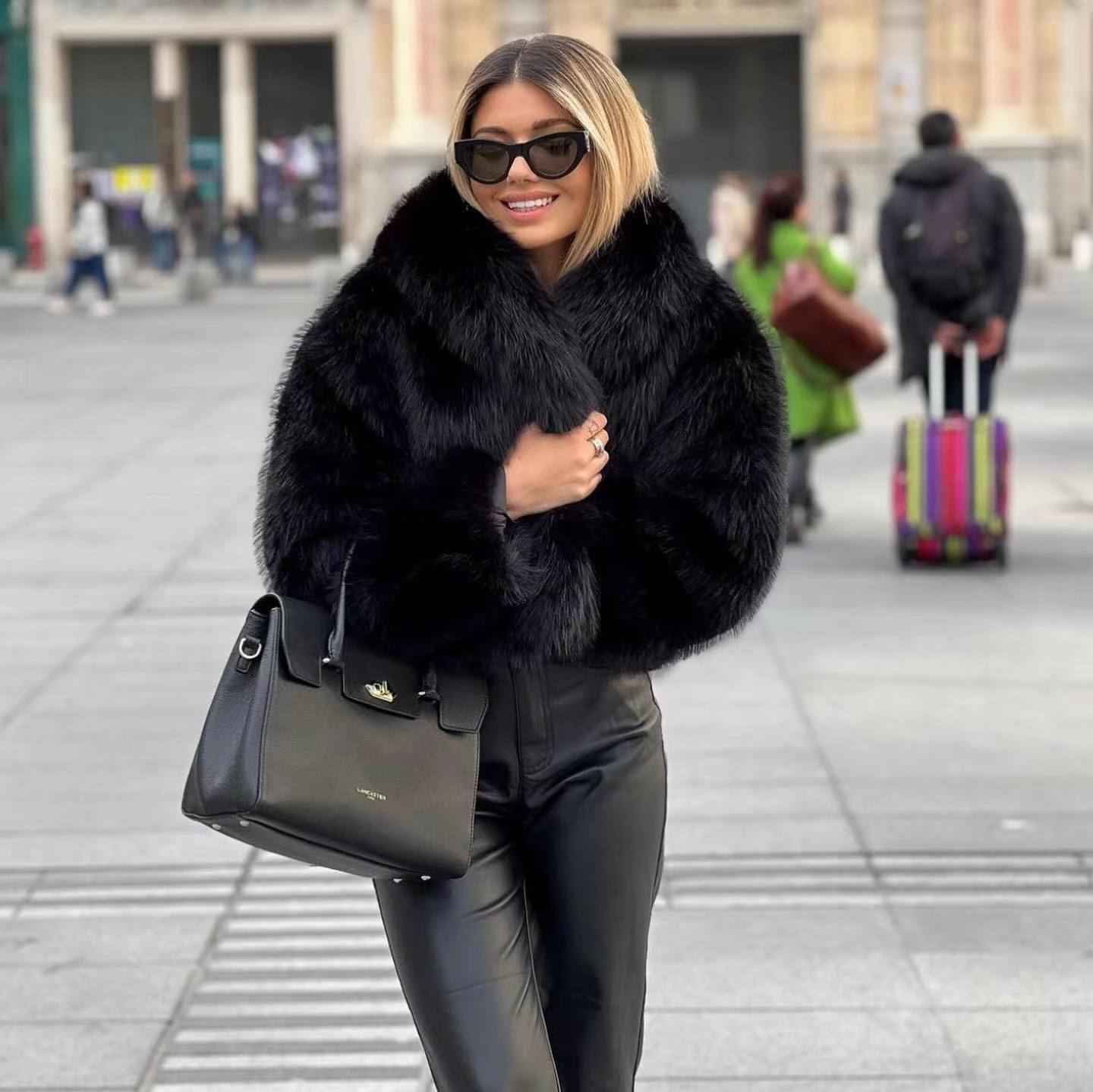 Océane | Manteau court en fausse fourrure moelleuse